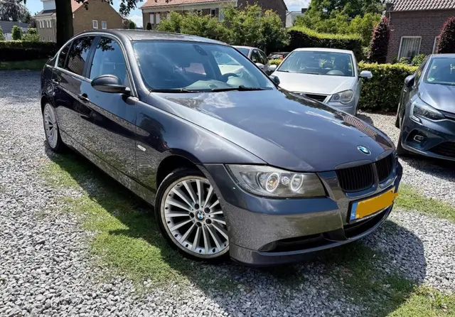 BMW E90 3 series
